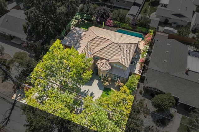 3745 Marshall Ave, Carmichael, CA 95608