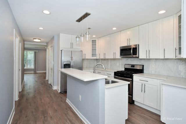 336 E Russell Street 2, Barrington, IL 60010