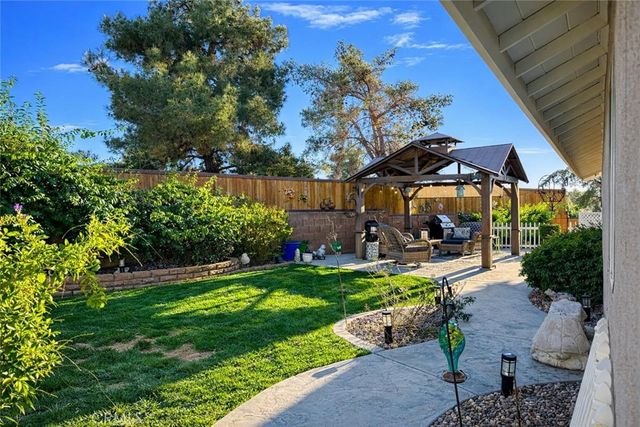 1063 Barnes Court, Calimesa, CA 92320