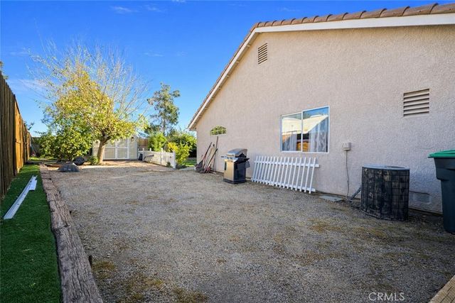 1063 Barnes Court, Calimesa, CA 92320