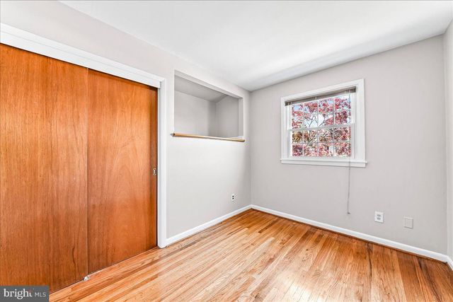 410 LYNDHURST DR, Broomall, PA 19008