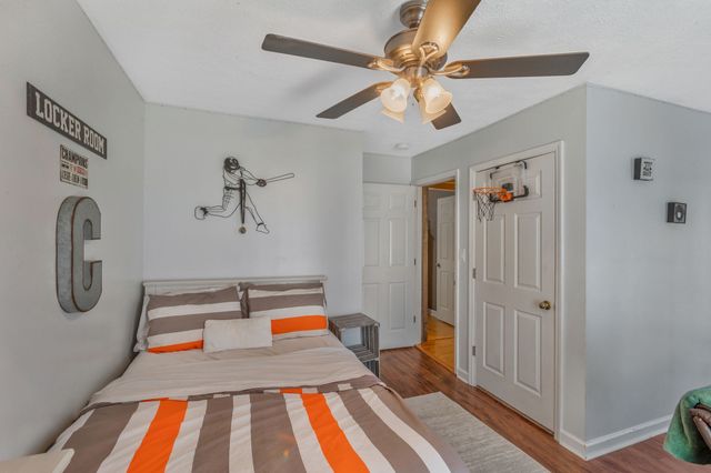 115 Sherron Dr, Dickson, TN 37055