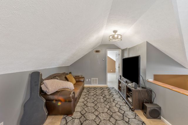 115 Sherron Dr, Dickson, TN 37055