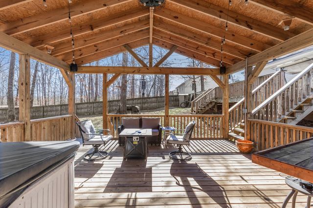 115 Sherron Dr, Dickson, TN 37055