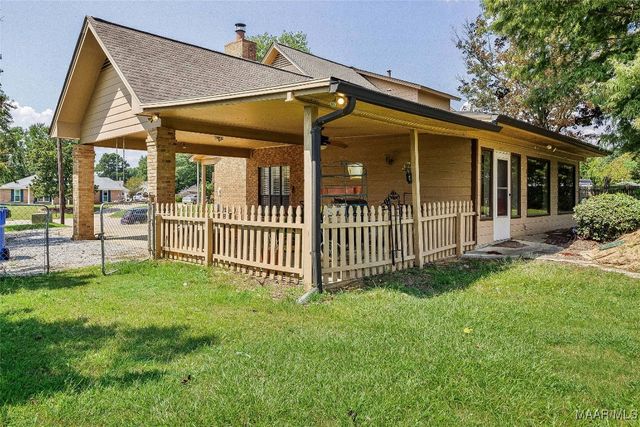 516 Seasons Court, Prattville, AL 36066