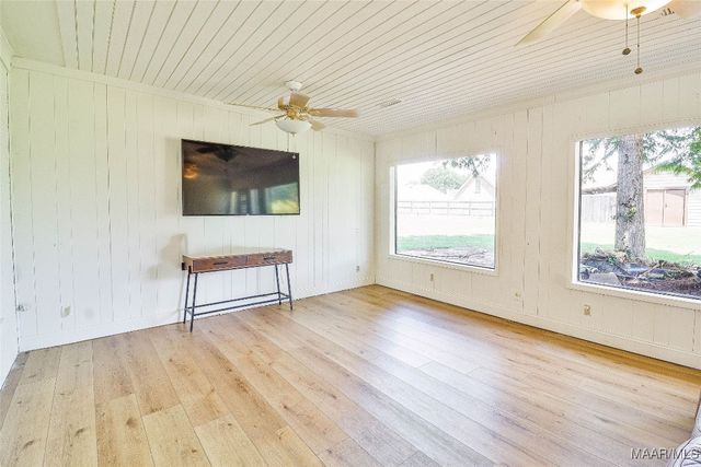 516 Seasons Court, Prattville, AL 36066