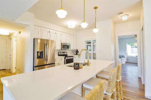 516 Seasons Court, Prattville, AL 36066