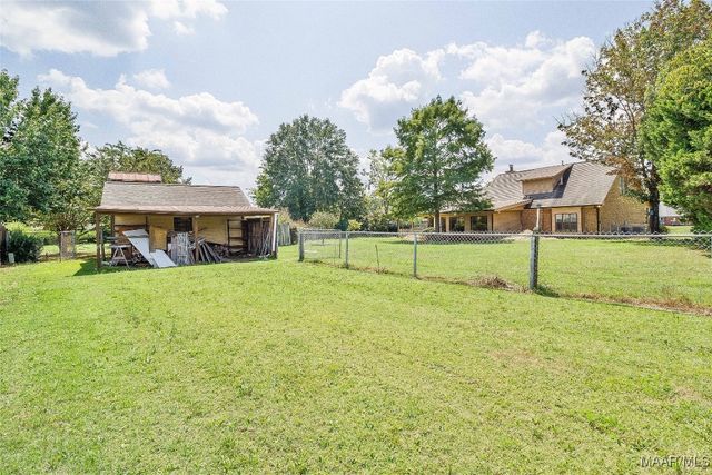 516 Seasons Court, Prattville, AL 36066