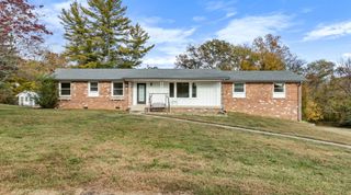 913 Branch Rd, Clarksville, TN 37043