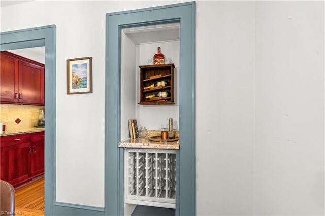 806 Gales Avenue, Winston-salem, NC 27103