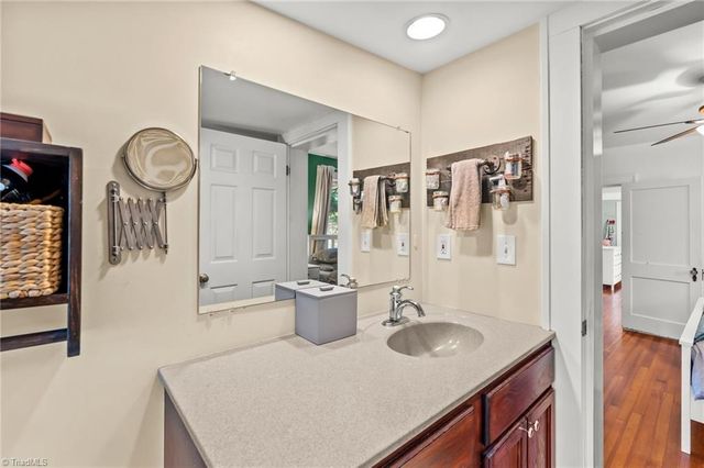 806 Gales Avenue, Winston-salem, NC 27103