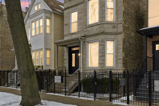 1711 N Maplewood Avenue 2F, Chicago, IL 60647