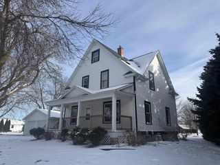 1421 E MIDWAY ROAD, Appleton, WI 54915