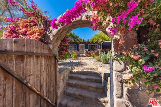 21881 Koontz Way, Topanga, CA 90290