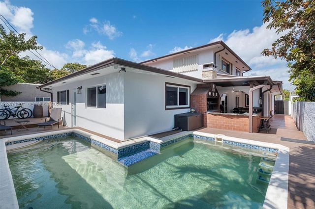 2430 SW 22nd Terrace, Miami, FL 33145