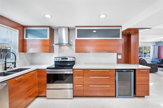 2430 SW 22nd Terrace, Miami, FL 33145
