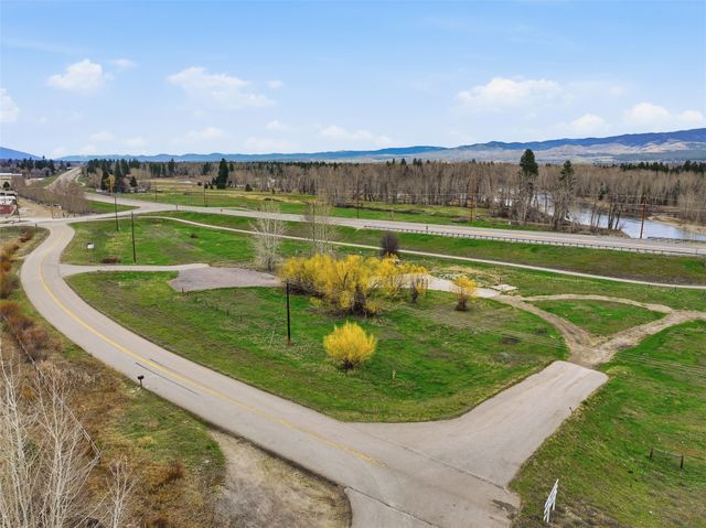 464 Old Bridge Road, Hamilton, MT 59840