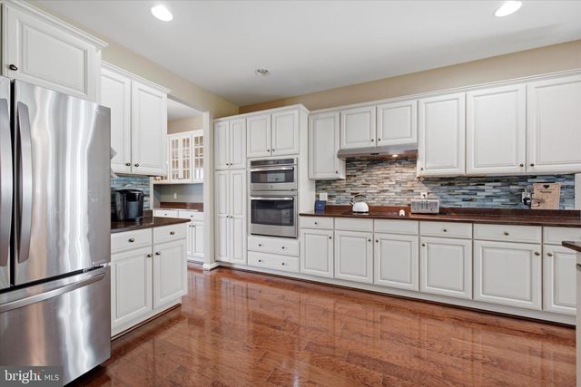 158 GLENMOOR CIR N, Easton, PA 18045