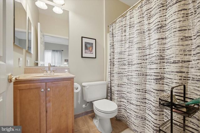 158 GLENMOOR CIR N, Easton, PA 18045