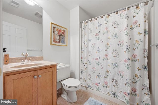 158 GLENMOOR CIR N, Easton, PA 18045