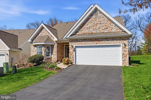 158 GLENMOOR CIR N, Easton, PA 18045