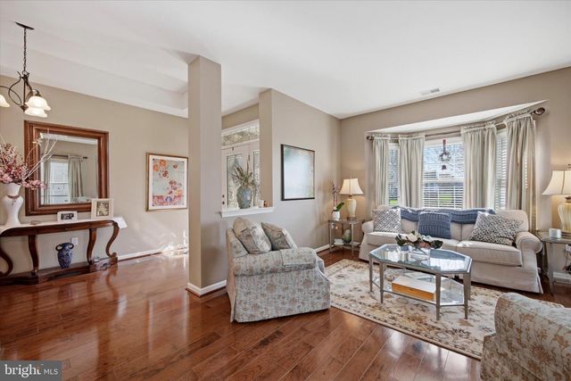 158 GLENMOOR CIR N, Easton, PA 18045