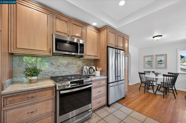 1882 Camino Pablo, Moraga, CA 94556