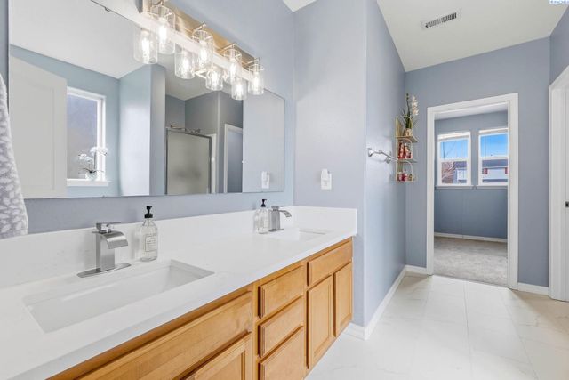 3006 Hermandt Ct, West Richland, WA 99353