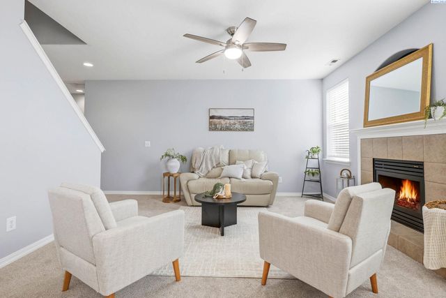 3006 Hermandt Ct, West Richland, WA 99353