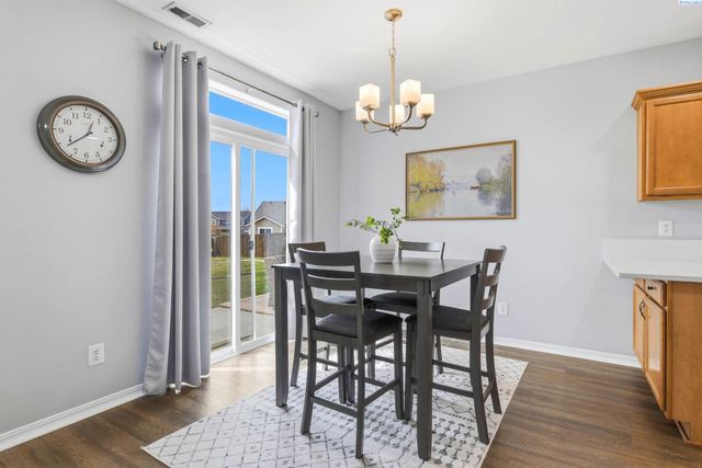 3006 Hermandt Ct, West Richland, WA 99353