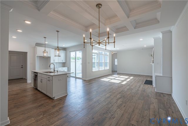 6714 Mayland Ridge Ln, Moseley, VA 23120