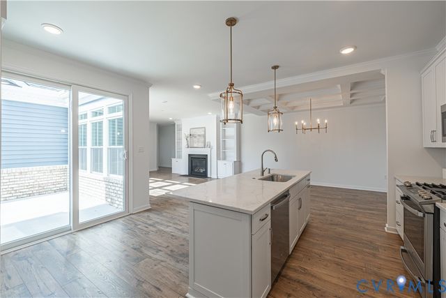 6714 Mayland Ridge Ln, Moseley, VA 23120