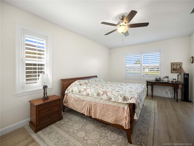 155 56th Drive SW, Vero Beach, FL 32968