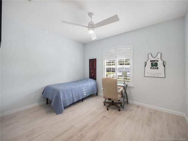 155 56th Drive SW, Vero Beach, FL 32968