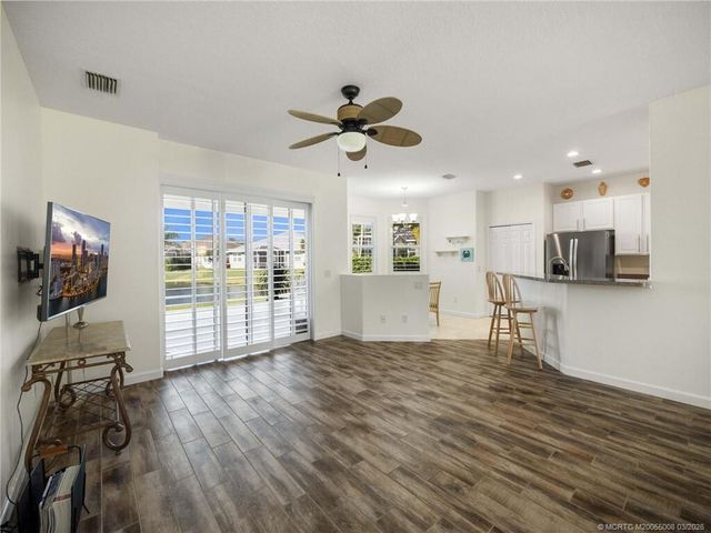 155 56th Drive SW, Vero Beach, FL 32968