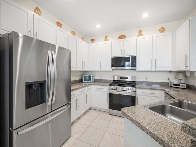 155 56th Drive SW, Vero Beach, FL 32968