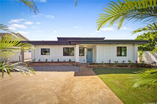 1320-A 7th Avenue, Honolulu, HI 96816