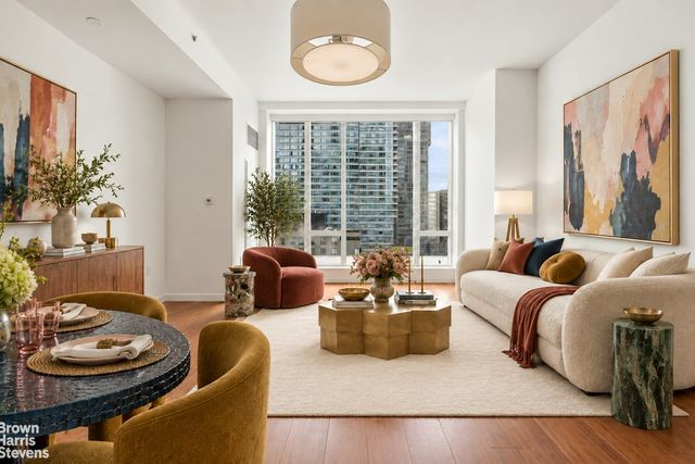 1 W End Ave Apt 11H, New York City, NY 10023