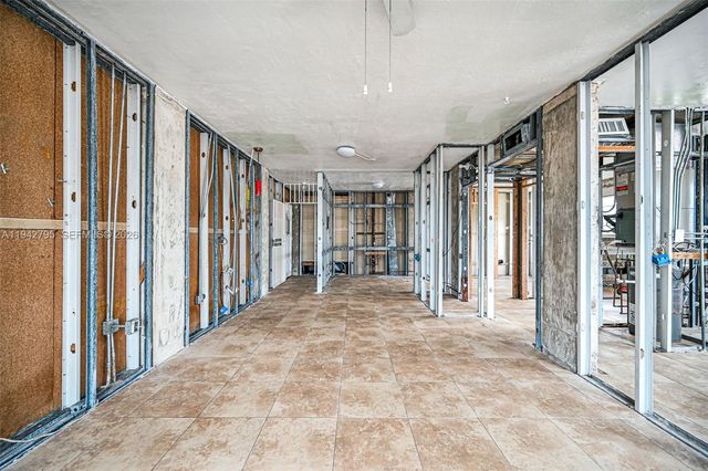 3640 NW 9th St 401, Miami, FL 33125