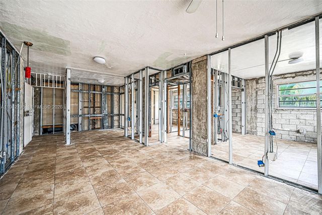 3640 NW 9th St 401, Miami, FL 33125