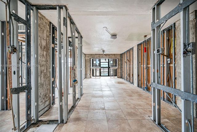 3640 NW 9th St 401, Miami, FL 33125