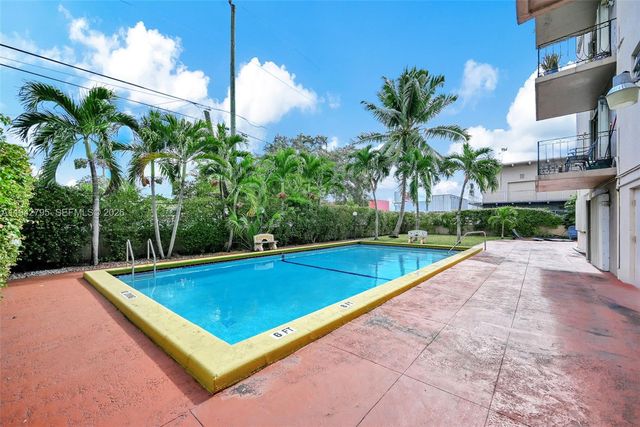 3640 NW 9th St 401, Miami, FL 33125