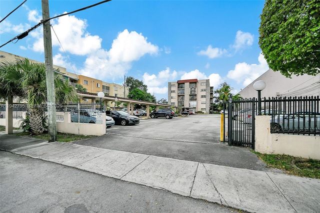 3640 NW 9th St 401, Miami, FL 33125