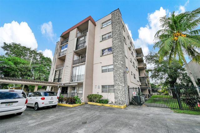 3640 NW 9th St 401, Miami, FL 33125