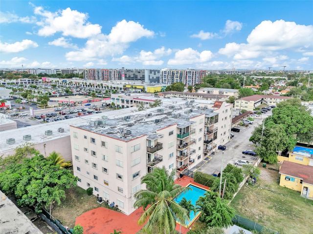 3640 NW 9th St 401, Miami, FL 33125