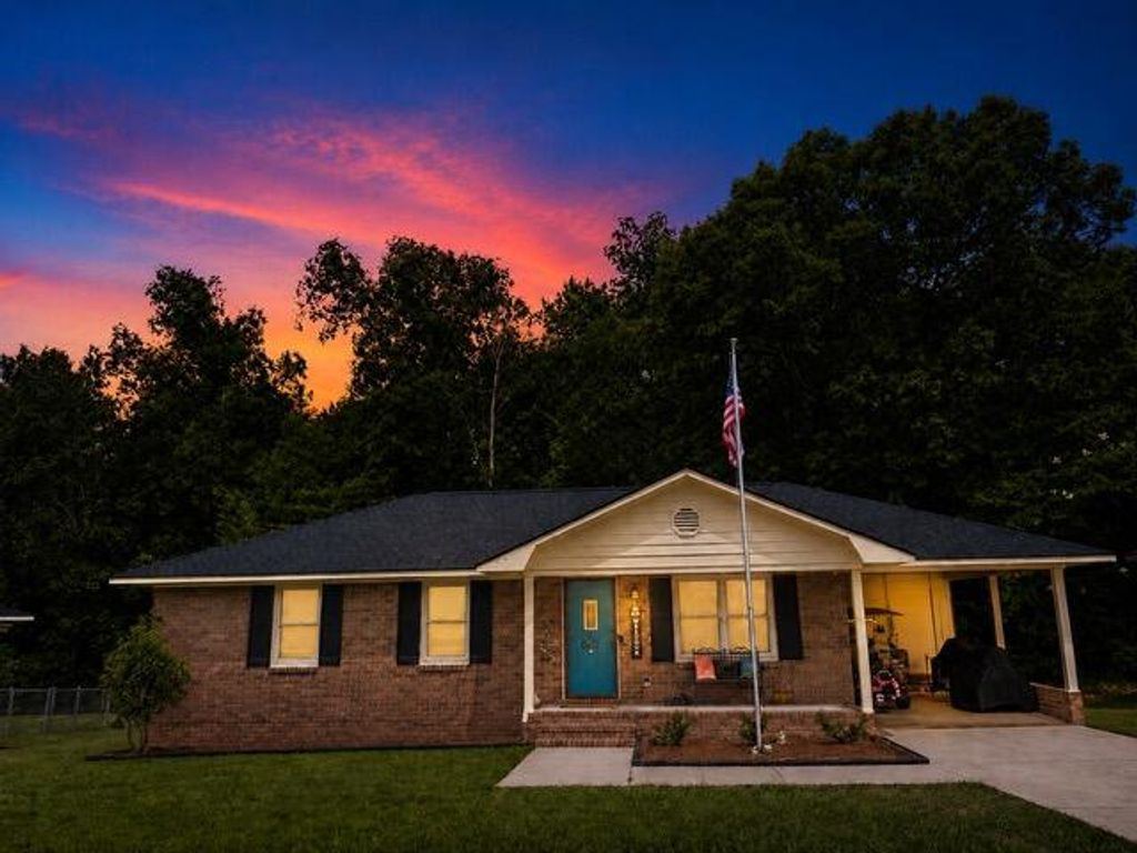 611 Gib Drive, Manning, SC 29102