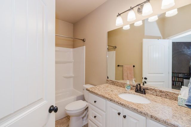 1195 Westcliffe Dr, Little Rock, AR 72210