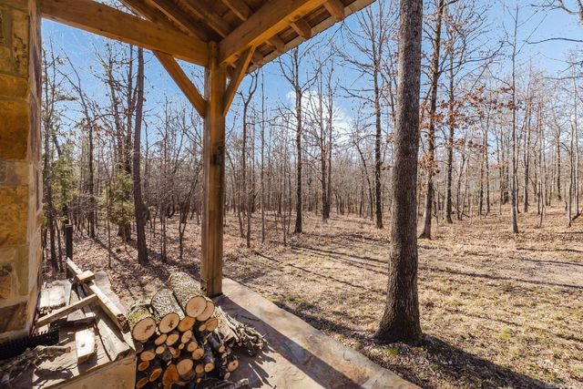 1195 Westcliffe Dr, Little Rock, AR 72210