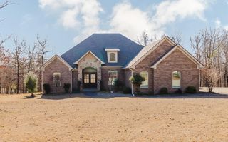 1195 Westcliffe Dr, Little Rock, AR 72210