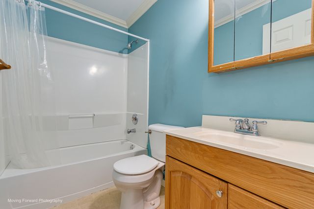 507 E Rennesoy Drive, Newark, IL 60541